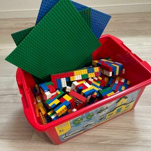 LEGO ブロック　まとめて約３キロ以上！ きそ 赤いバケツ　