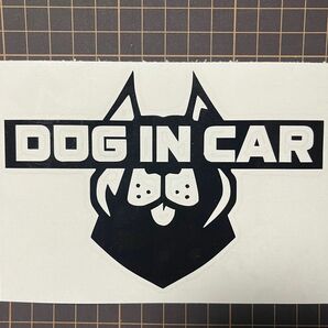 ドッグインカー　dog in car カッティングステッカー
