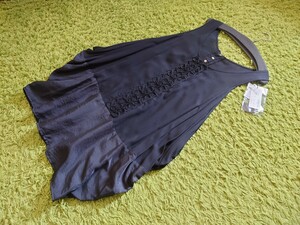 collina# Scott Club series unusual material tunic black tag attaching 