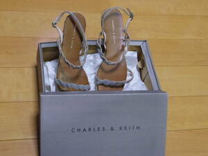 CHARLES　＆　KEITH open toe サンダル//シルバー//新品