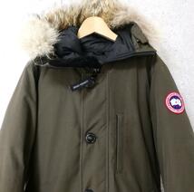 良品 CANADA GOOSE カナダグース サイズM ジャスパー コヨーテファー フード ロゴワッペン ダウンジャケット ダウンコート オリーブ色_画像2