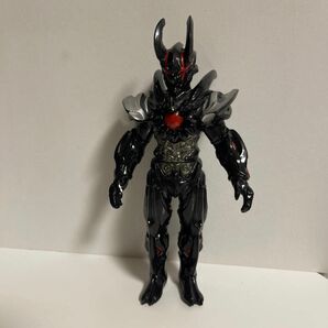 ウルトラマンソフビ　ダークルギエル