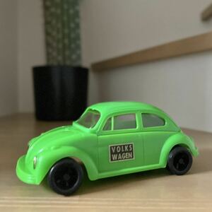 volkswagen beetle レトロ　アンティーク フォルクスワーゲン　ビートル　ミニカー　グリーン