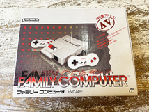 当時物 希少 Nintendo 任天堂 FAMILY COMPUTER ファミリーコンピューター ファミコン HVC-NFF AV仕様 ※ケーブル別売り ゲーム機_画像1