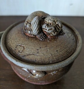  Bizen . Akira light kiln lion . bin also box ②