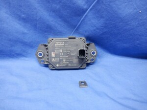 ヤリス　KSP210/MXPH10/MXPA10/15　ミリ波レーダー　ミリメーターウェーブセンサー　88210-K0010　（Z155）
