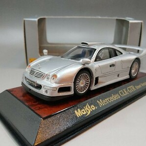 メルセデス・ベンツ ディラーモデル 1/43 メルセデス CLK-GTR ストリートバージョン 31506の画像2