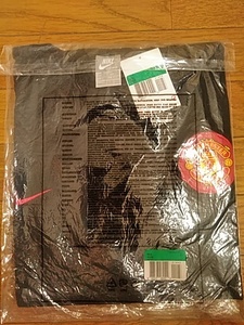 マンチェスターユナイテッド ナイキ Tシャツ XL タグ付き新品未使用品 ブラック manchester united nike 黒 コットン100 綿100% tシャツ