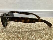 H32☆送料無料☆美品 RayBan/レイバン『RB2132-F NEW WAYFARER 902 52□18 3N』サングラス ニューウェイファーラー 箱 付属品 中古現状品_画像4