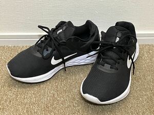 H175☆送料無料☆美品 NIKE/ナイキ『DD8475-003 REVOLUTION 6』サイズ 26.0CM スニーカー レボリューション6 BLK×WHT