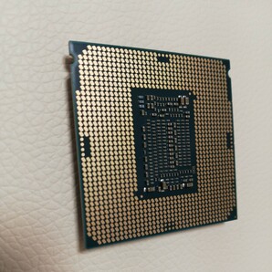 インテルCore i7 8700k付属品なしの画像3