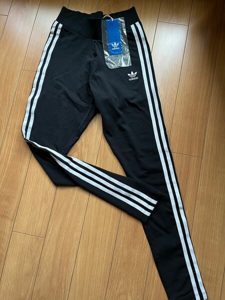 新品adidasレディースレギンスLサイズ