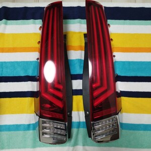 ジャンク　ヴァレンティ　トムス　LEDテールランプ　ヴォクシー　ノア　エスクァイア