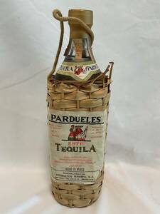 TEQUILA PARDUELES Old tequila 38% bottle weight 1611g not yet . plug 