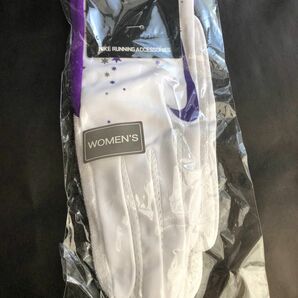 新品　NIKE ナイキ ランニング グローブ 手袋 白×紫 ロゴ レディース マラソン