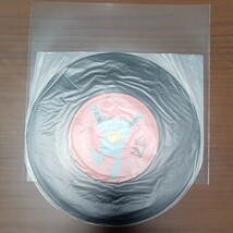 【工藤夕貴・ピンナップ付】　君のハートにタッチ／TEARS FOR GIRLS　EPレコード　シングルレコード　昭和レトロ　_画像8