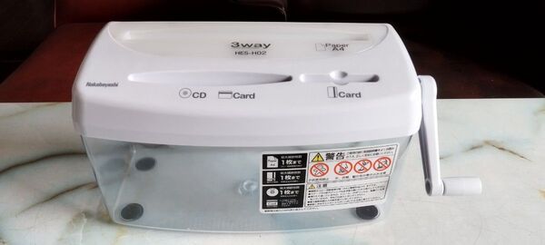 【新品同様】ハンドシュレッダー・クロスカット (取扱説明書あり)