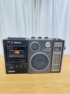 1円から　　TOSHIBA 東芝　RT-580F ラジオカセットレコーダー 現状渡し