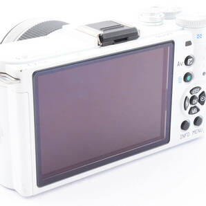 PENTAX ペンタックス ミラーレス一眼 Q-S1 ピュアホワイト レンズ 5-15mm f2.8-4.5の画像6