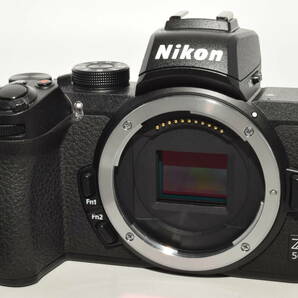 【645ショットの極上品】 Nikon ミラーレス一眼カメラ Z50 ボディ ブラック #6957の画像1