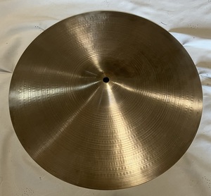 Zildjian　Azil　16’CLASH（品番わかりません）白抜きロゴ