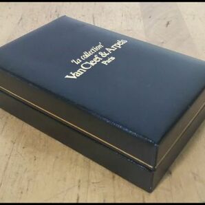 VAN CLEEF & ARPELS ヴァンクリーフ & アーペル ガス ライター ブラック × ゴールド カラー 未整備 箱 付き 高級 喫煙具 グッズ 希少 品の画像8