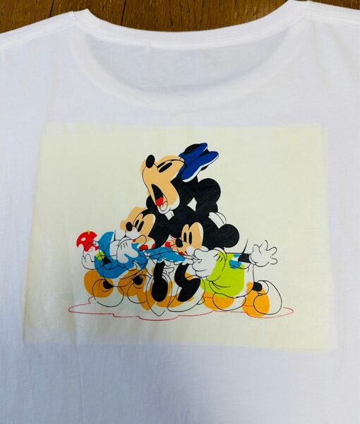UNIQLO ディズニー　Tシャツ　XXLサイズ 未使用　白　半袖　大きめ　ゆったり　ミッキーマウス　ミニーマウス