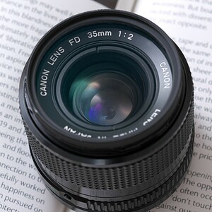 【美品・整備済】New FD NFD 35mm f2 Canon 　大口径　広角レンズ 　nFD フィルムカメラ　