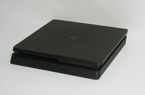 PS4 　　1TBモデル　　　CUH-2000B　　 ジェット・ブラック 　　　中古品