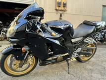 ★美車★ZX-12R 走行85050キロ　エンジン始動動画有り！返品可能！ZX12R ZZ-R1200 B型 平成15年式 ZXT20B_画像1