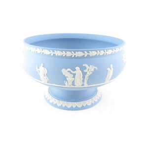 美品 WEDGWOOD ウェッジウッド ジャスパー ラウンドボウル 1枚 ペールブルー 脚付 コンポート 高台鉢 SU5679U