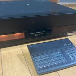 通電OK ジャンク 現状品 東芝 TOSHIBA A-ES1 S-VHS ビデオデッキ VUアナログメータ リモコン付きの画像1