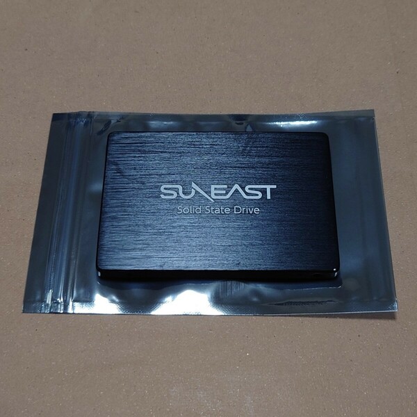 SUNEAST SE800 360GB SSD 使用時間4794時間