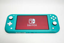 【動作品】 NINTENDO Switch Lite ＋ ニーア オートマタ(未開封)、ウィッチャー3、ポケモン不思議のダンジョン、ボイドテラリウム 等10本 _画像3