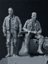 ブラボー6 B6-35110 1/35 アメリカ戦車クルー1944-44 2体セット イージーエイト搭乗(3)_画像2