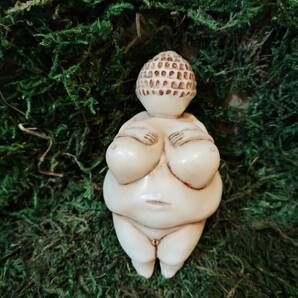 ヴィレンドルフの女神 Venus of Willendorf プレーン ヴィーナス遺跡古代お守り石器レプリカ浄化スピリチュアル呪物豊穣祈願幸運の画像3