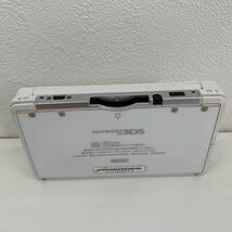 Nintendo 3DS 動作確認済　CTR-001 ホワイト スタンド付_画像3