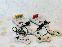 （184）Nintendo ファミリーコンピュータ ニューファミコン本体 HVC-101 コントローラー　リモコン付き　日本製品　動作確認済み_画像4