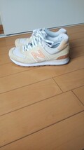 商品説明欄必読願います☆NEW BALANCE☆WL574RD2BEIGE☆ニューバランス☆スニーカー☆定価10890円☆シューズ☆靴☆23cm☆ベージュ系_画像3