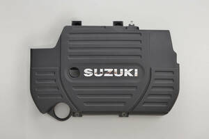 スズキSX4エアクリーナーボックス（エンジンヘッドカバー）SUZUKIメッキエンブレム付 M15A 中古・美品