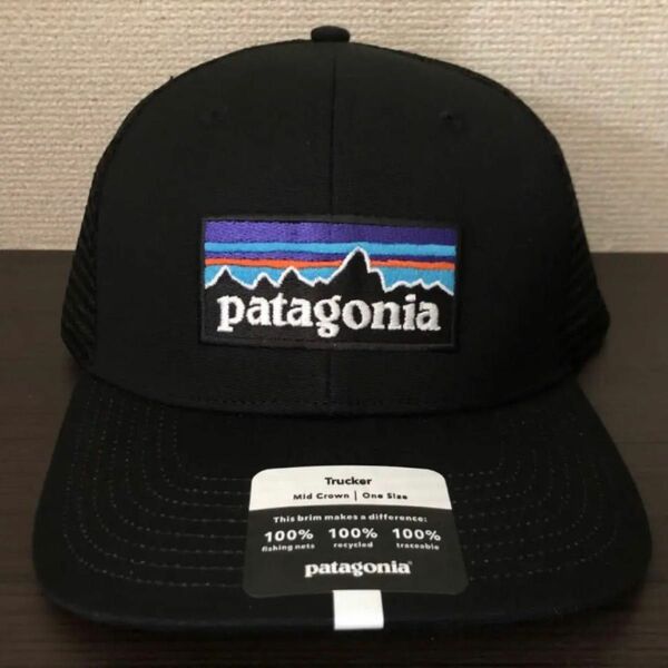 パタゴニア P-6 Logo Trucker Hat