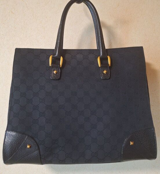 GUCCI GG キャンバス レザー スタッズ 希少なトートバッグ ブラック