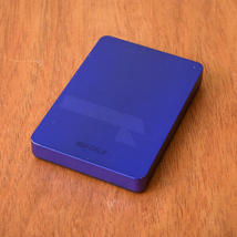 バッファロー ポータブルハードディスク Mini Station HD-PNF1.0U3-BL 1TB USB3.0 動作確認済み BUFFALO 2015年製 1000GB_画像1