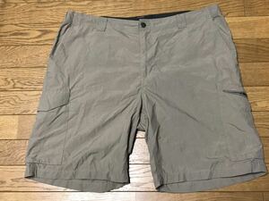 Columbia MEN’S HIKING CARGO SHORTS size-W40(平置き50股下25) 中古(美品) 送料無料 NCNR