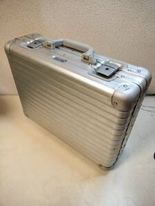 RIMOWA