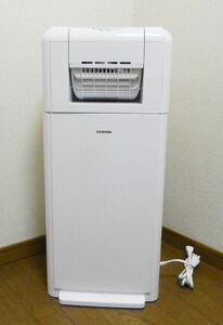 06●a126☆動作確認済　アイリスオーヤマ　サーキュレーター衣類乾燥除湿器　IJDC-K80-W　2020年製　IRIS OHYAMA　現状渡し