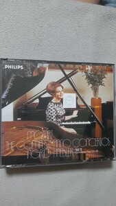 モーツァルト「ピアノ・協奏曲全集の第２巻(4枚組:12番～19番収録)」BOX品からの単品です。Vol.2になります。PHILIPS日本製作盤