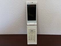 NTTdocomo ドコモ FOMA P-03B シルバー Panasonic パナソニック製 中古携帯電話 ガラケー 薄型 折り畳み_画像1