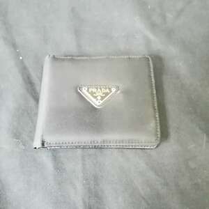 【中古】 PRADA 2つ折り財布 ブラック ミラノ MIRANO プラダ 財布 サイフ ミニウォレット ウォレット (BT15)