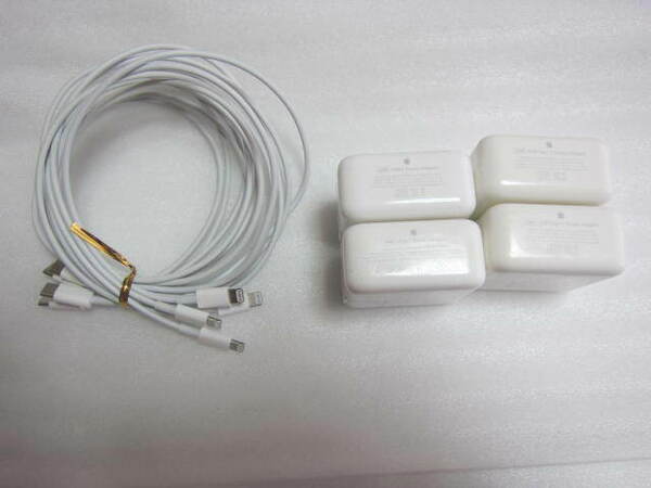 Apple 29W ACアダプタ(A1540)4個とApple USB-C - Lightningケーブル（1 m）４本のセット